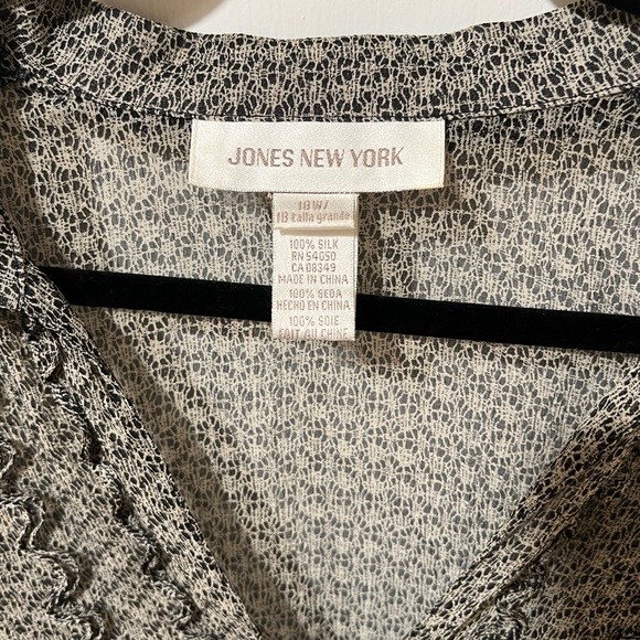 Jones New York Blouse - Picture 4 of 4